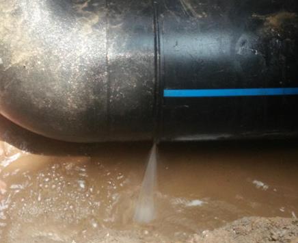 新源楼顶渗水维修公司为大家分享下新源卫生间漏水维修修补技术!